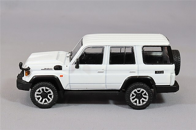 GCD ゲインコーププロダクツ 1/64 トヨタ ランドクルーザー70 白 GCD 1/64 トヨタ ランドクルーザー 70 右ハンドル ホワイト