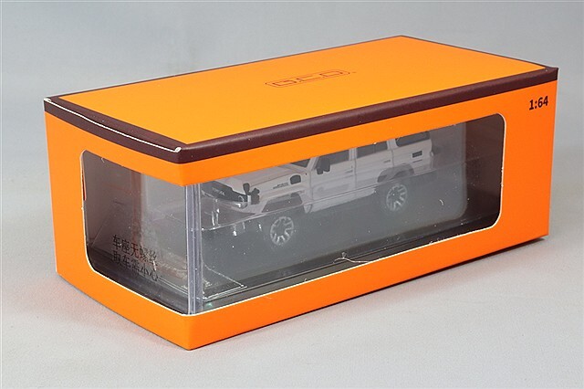 GCD 1/64 トヨタ ランドクルーザー 70 右ハンドル ホワイト