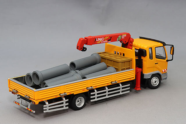 GCD 1/64 三菱 FUSO ファイター (1024) イエロー クレーン & セメント