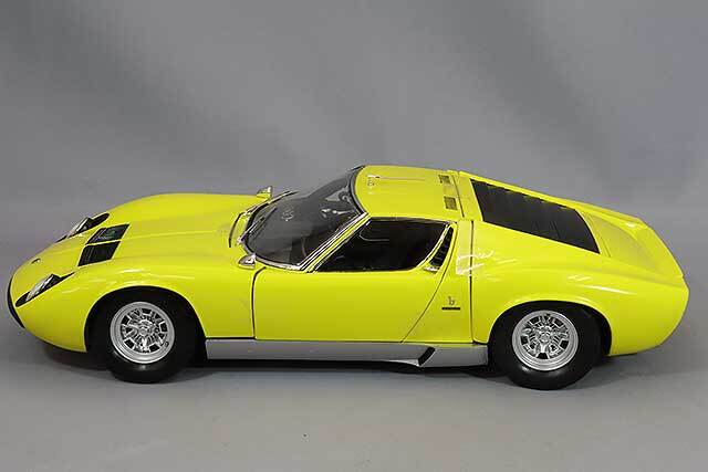京商 1/18 ランボルギーニ ミウラ P400SV イエロー/シルバー 