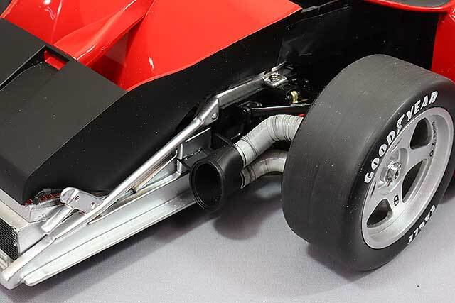 京商 1/12 フェラーリ F40 コンペティツィオーネ (レッド)