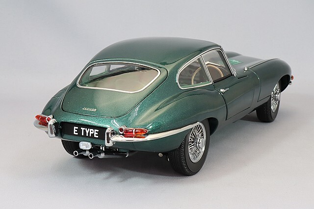 京商 1/18 ジャガー Eタイプ ダークグリーン