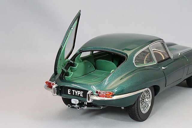Tecno Models ジャガー E-Type ロードカー　濃緑 1/24 ジャガー Eタイプ グリーン 緑 Jaguar E-Type dark green 1