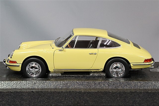 京商 1/18 ポルシェ 911 (901) 1964 シャンパンイエロー