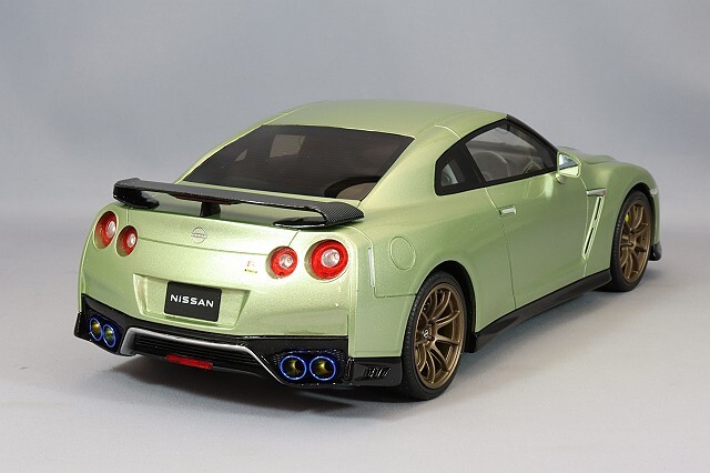京商 samurai 1/18 日産 GT-R プレミアムエディション T-Spec