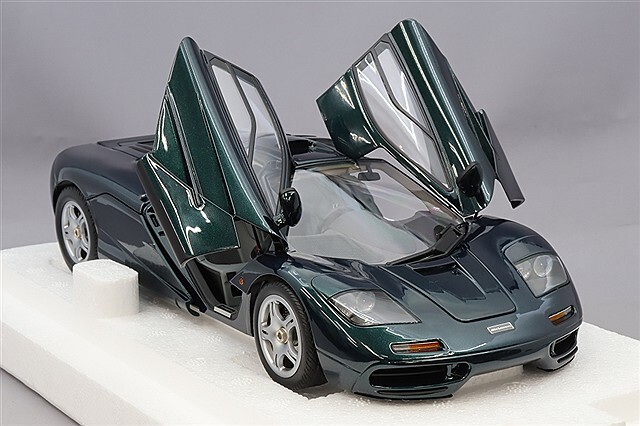 LCDモデル 1/18 マクラーレン F1 XP5 グリーン