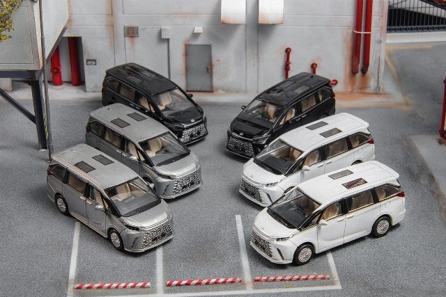 レクサス LM 1/43スケール ミニカー 左ハンドル 4台セット レクサス LM 1/43スケール ミニカー 左ハンドル 4台セット