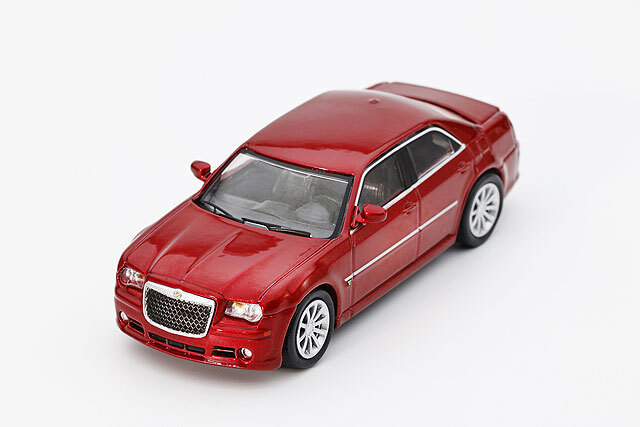 ダイキャストチーム 1/64 クライスラー 300C レッド (左ハンドル)