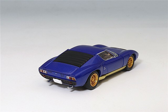 トミカリミテッドヴィンテージ 1/64 ランボルギーニ ミウラ SV 青
