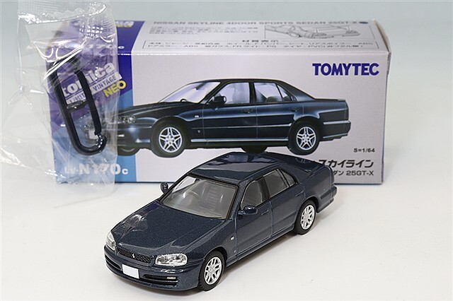 トミカ　トミカリミテッドヴィンテージネオ ニッサン スカイライン 25GTターボ トミカリミテッドヴィンテージ NEO 1/64 日産 スカイライン 4ドア