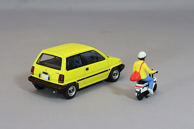 トミカリミテッドヴィンテージ NEO 1/64 ホンダ シティR (黄