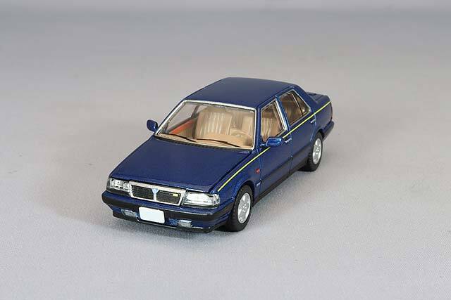 トミカリミテッドヴィンテージ NEO 1/64 ランチア テーマ 8.32
