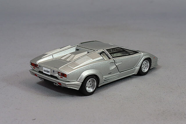 トミカリミテッドヴィンテージ NEO 1/64 ランボルギーニ カウンタック