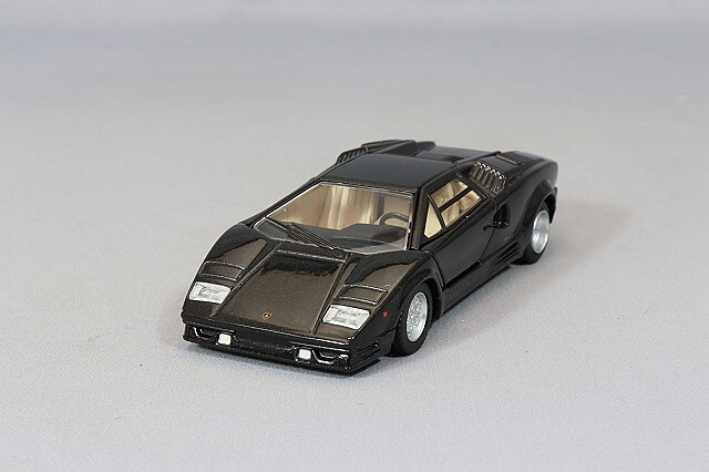 トミカリミテッドヴィンテージ NEO 1/64 ランボルギーニ