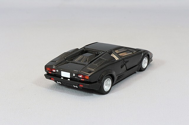 と*か様 トミカ ランボルギーニ・カウンタック T33 黒 と*か様 トミカ ランボルギーニ・カウンタック T33 黒 - メルカリ
