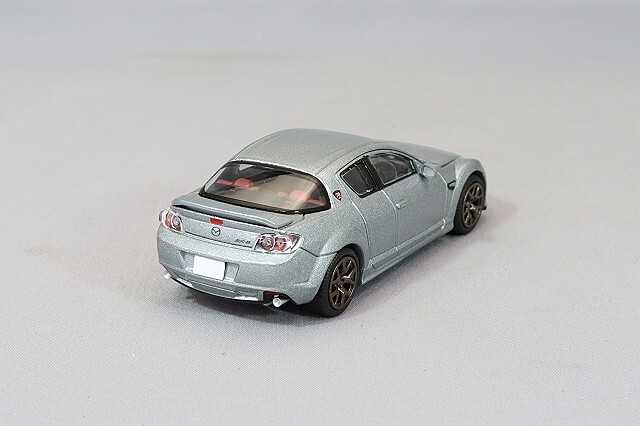 トミカリミテッドヴィンテージ NEO 1/64 日本車の時代18 マツダ