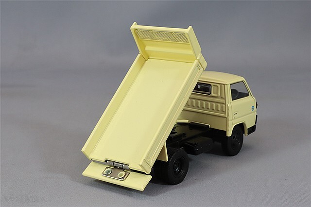 トミカリミテッドヴィンテージ NEO 1/64 日本車の時代19 三菱 FUSO