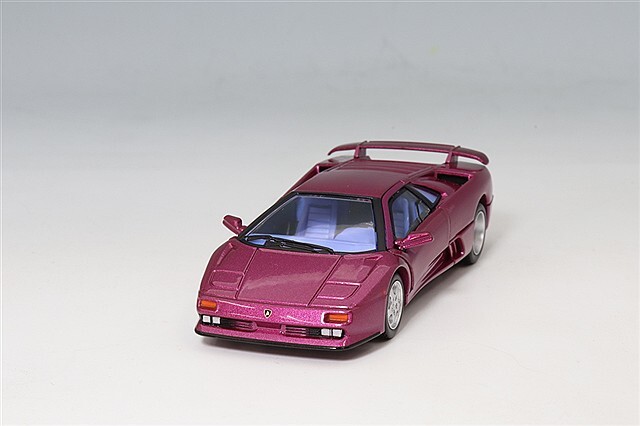 トミカリミテッドヴィンテージ NEO 1/64 ランボルギーニ ディアブロ