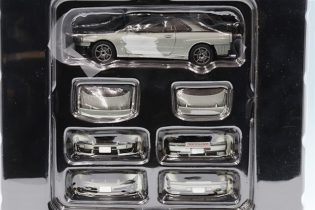 トミカリミテッドヴィンテージ NEO 1/64 日産 スカイライン 2ドア