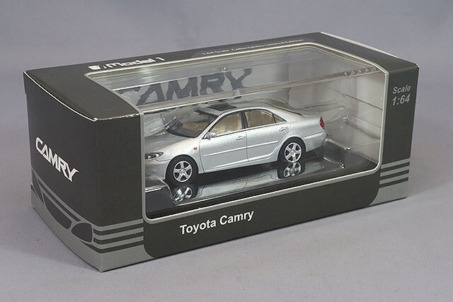 MODEL1 (モデルワン) 1/64 トヨタ カムリ XV30 シルバーメタリック 左