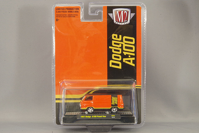 CHASE! M2マシーン HE1/64 1967 ダッジ A100 パネルバン M2 Machines 1:64th Diecast Car '67 Dodge A100 Panel Van in
