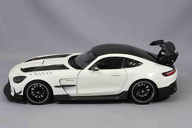ミニチャンプス 1/18 メルセデス-AMG GT ブラックシリーズ 2021