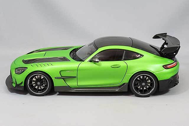 ミニチャンプス 1/18 メルセデス-AMG GT ブラックシリーズ 2021 マット