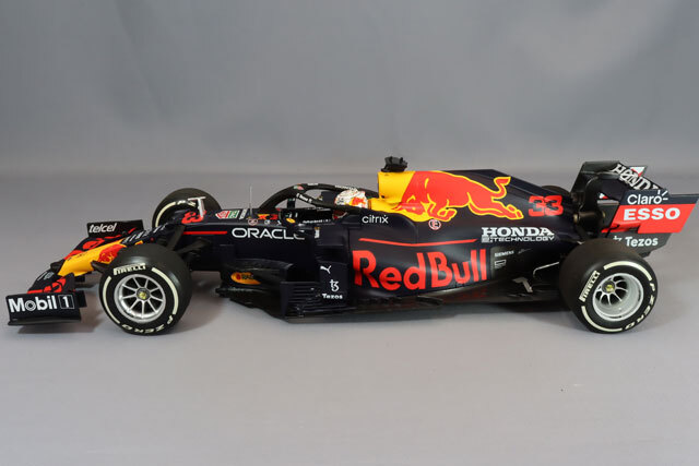 ミニチャンプス 1/18 レッドブルRB16B フェルスタッペン2021フランス ミニチャンプス 1/18 レッドブルレーシング ホンダ RB16B 2021