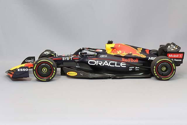 ミニチャンプス 1/18 オラクル レッドブル レーシング RB18 2022 F1