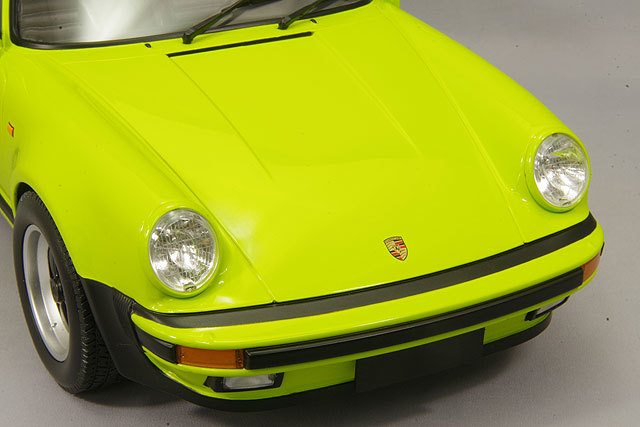 ミニチャンプス 1/12 ポルシェ 911 ターボ 1977 ライトグリーン
