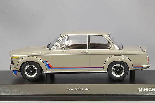 ミニチャンプス 1/18 BMW 2002 ターボ 1973 タン