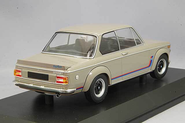 ミニチャンプス 1/18 BMW 2002 ターボ 1973 タン