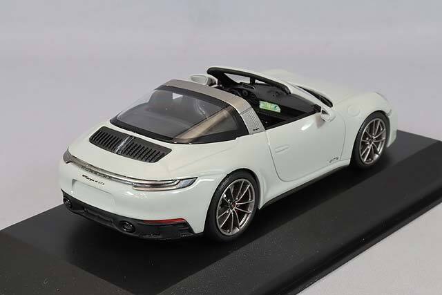 ミニチャンプス 1/43 ポルシェ 911 (992) タルガ4 GTS 2022 チョーク