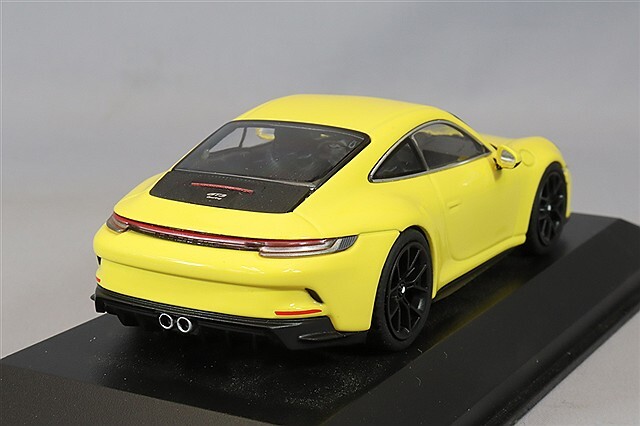 新品 1/43 ミニチャンプス ポルシェ 911 GT3 ツーリング イエロー ミニチャンプス 1/43 ポルシェ 911 (992) GT3 ツーリング 2021