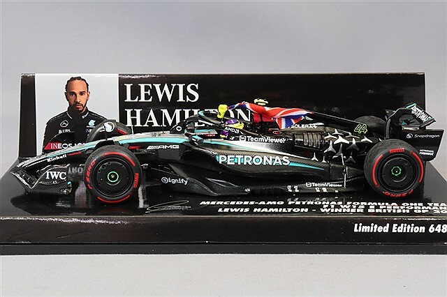 ミニチャンプス 1/43 メルセデス AMG ペトロナス F1チーム W15 E