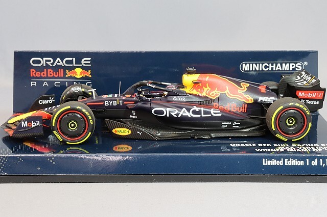 1/43 レッド ブル RB18マックス・フェルスタッペン マイアミ2022 スパーク 1/43 レッドブル RB18 No.1 オラクル レッドブル