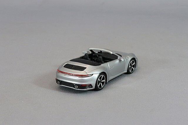 ミニチャンプス 1/18ポルシェ 911 カレラ 4Sコンバーチブル 2019 1/18 ポルシェ 911 カレラ 4S 2019 レッド【155067326