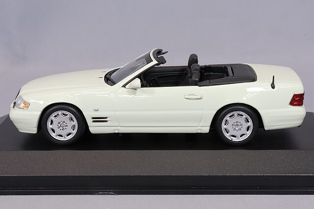 マキシチャンプス 1/43 メルセデスベンツ SLクラス (R129) 1999 ホワイト