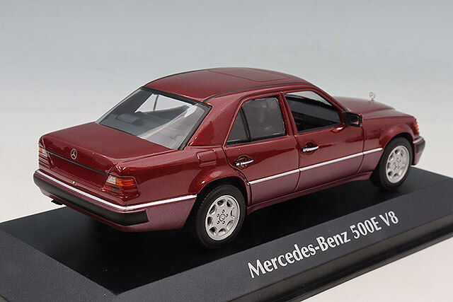 マキシチャンプス 1/43 メルセデスベンツ 500E V8 1991 レッドメタリック
