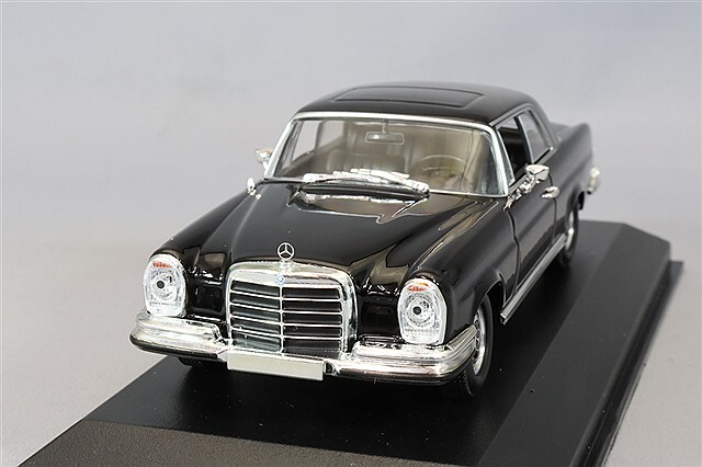 マキシチャンプス 1/43 メルセデスベンツ 280SE 3.5 クーペ 1970 ブラック