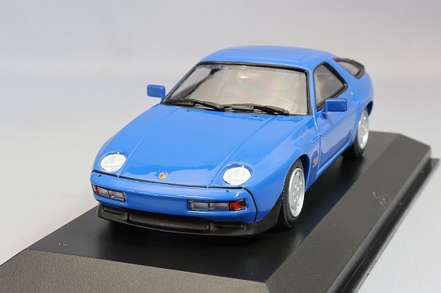 マキシチャンプス 1/43 ポルシェ 928S 1979 ブルー