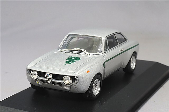 アルファロメオ ミニチャンプス GTA1300 Junior 1/43 Minichamps 1:43 Alfa Romeo GTA 1300 Junior year 1968 silver