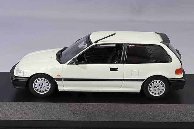 マキシチャンプス 1/43 ホンダ シビック 1990 ホワイト