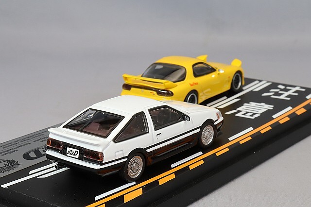 頭文字Dの新作1/64ミニカーが登場。高橋啓介FD3S & 秋山渉AE86