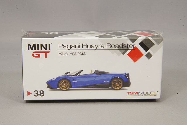 トゥルースケール ミニGT 1/64 パガーニ ウアイラ ロードスター