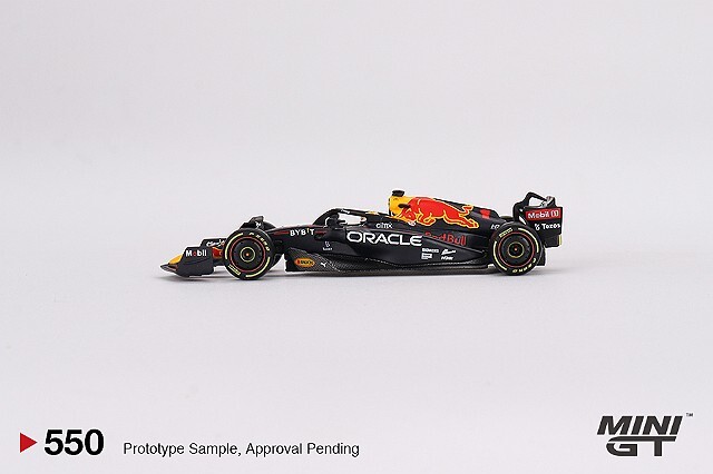 レッドブルRB15 ミニカー 中国GP 2019 レッドブルRB15 ミニカー 中国GP 2019 Spark Aston Martin Red