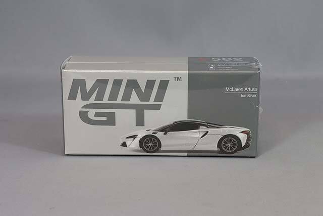 TSM ミニGT 1/64 マクラーレン アルトゥーラ アイスシルバー 右ハンドル