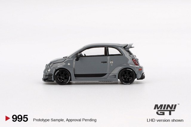 TSM ミニGT 1/64 アバルト 595 LB-WORKS x Abas Works グレー (左