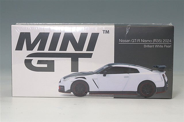 TSM ミニGT 1/64 日産 GT-R ニスモ 2024 ブリリアントホワイトパール