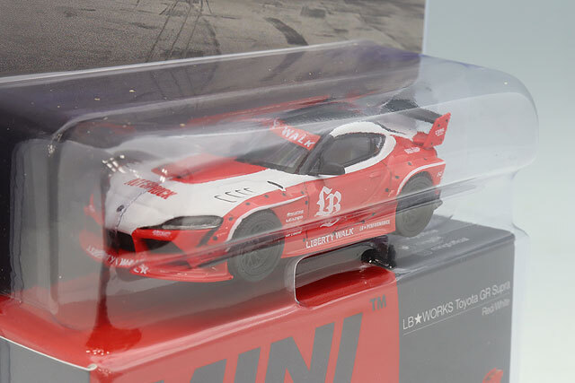 TSM ミニGT 1/64 LB-WORKS GR スープラ レッド/ホワイト 左ハンドル